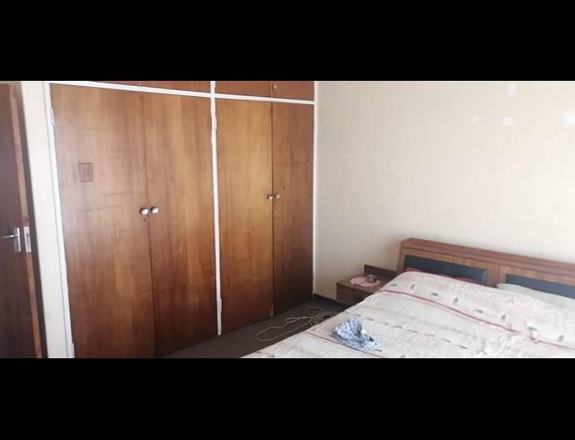 2 BEDROOM FLAT SOLD IN ELANDSHEUWEL